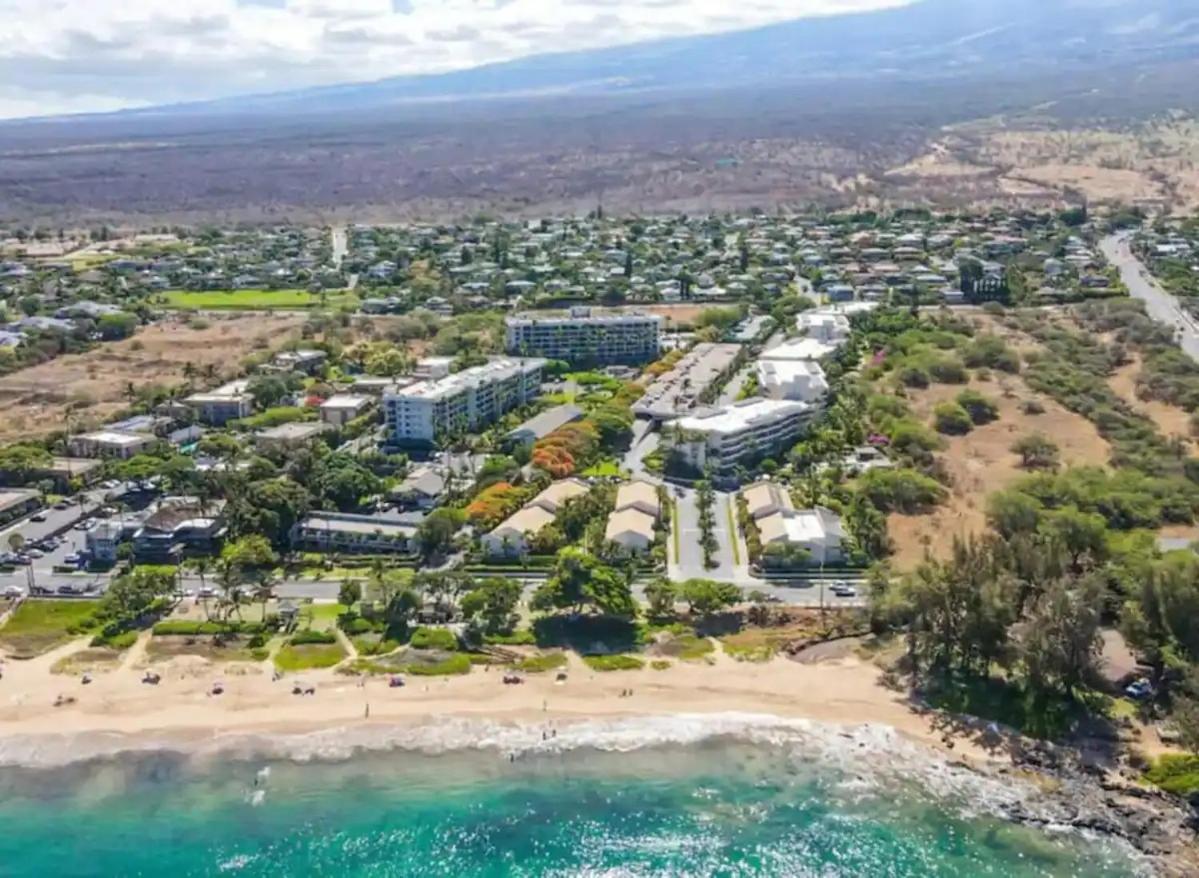 Central Kihei Gem! 3-Min Walk To The Beach & Shops Уайлеа Екстериор снимка