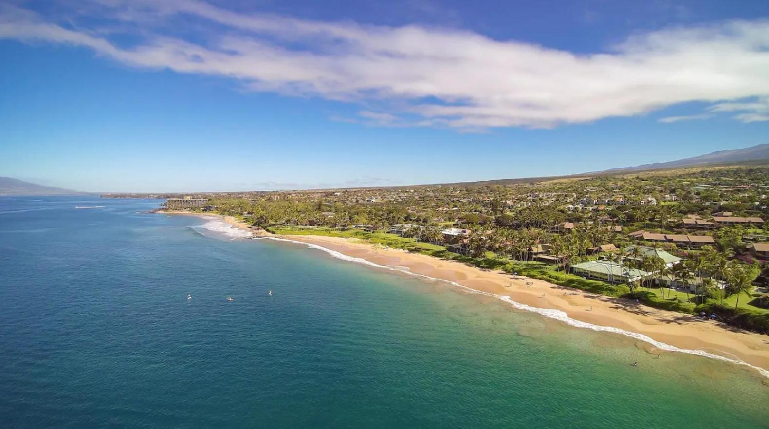 Central Kihei Gem! 3-Min Walk To The Beach & Shops Уайлеа Екстериор снимка
