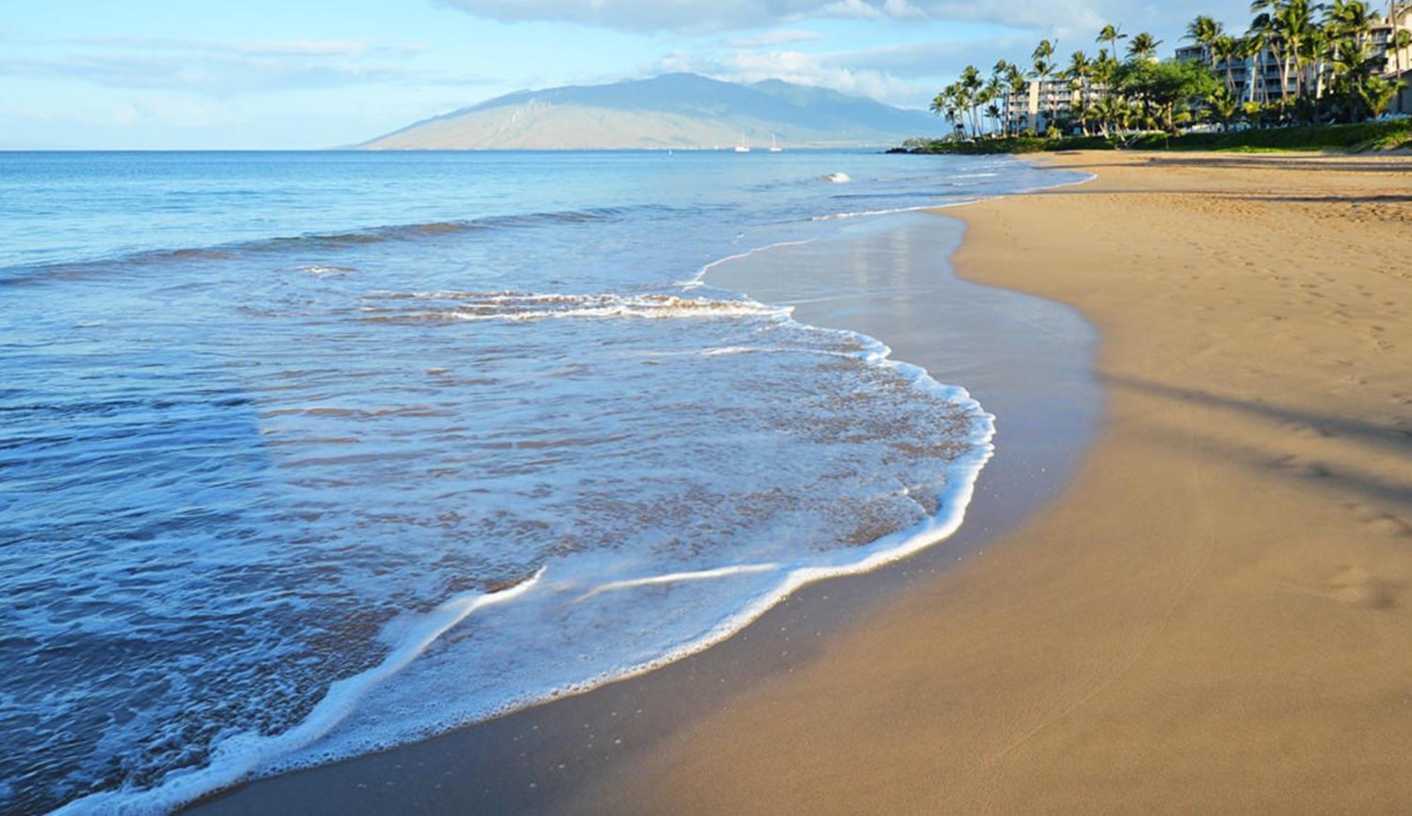 Central Kihei Gem! 3-Min Walk To The Beach & Shops Уайлеа Екстериор снимка